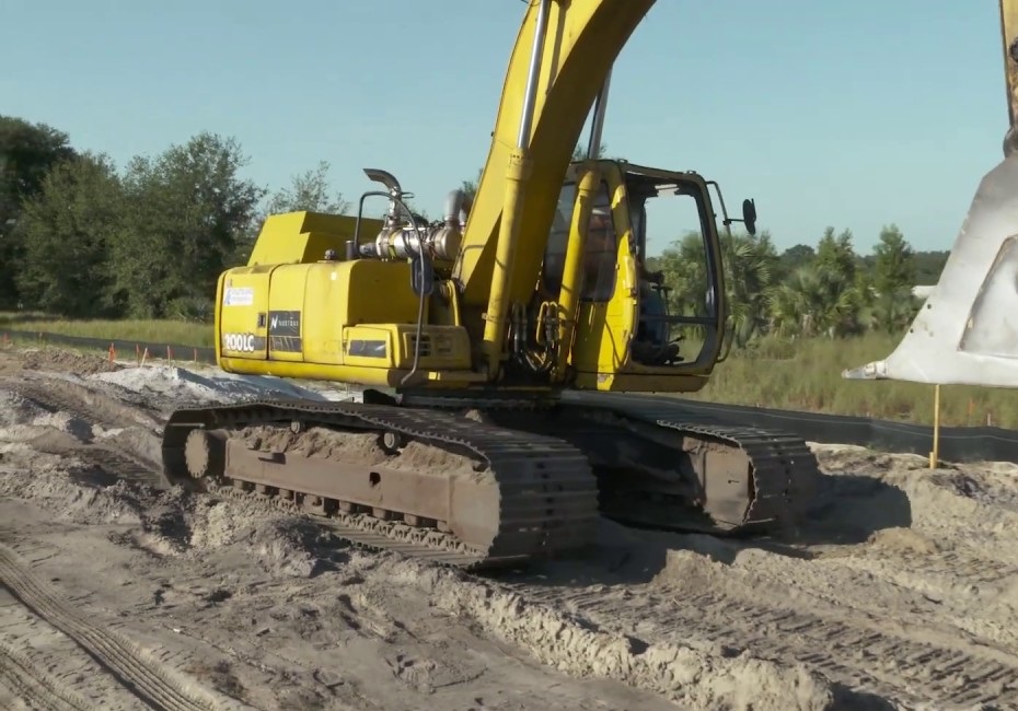 Cummins B4.5 części silnika z koparkoładowarek